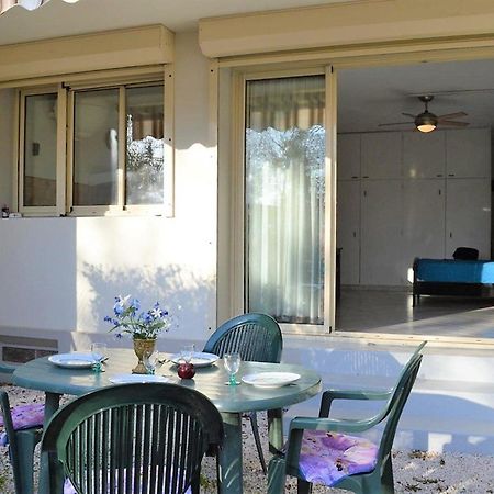 Studio Climatise Au Lavandou Avec Terrasse, Parking Et Environnement Calme - 3 Couchages - Fr-1-251-167 Le Lavandou Exterior photo